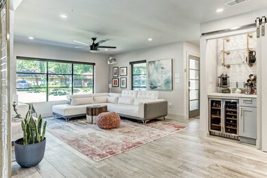 2319 Lamonte Ln, Houston, TX 77018 - photo 2