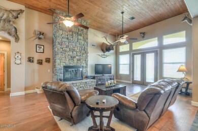 Living Room (5)-SMALL