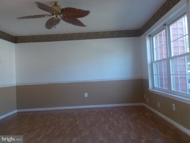 1310 Harford Square Dr unit P COURT, Edgewood, MD 21040 - photo 3