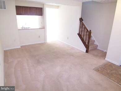 1329 E Spring Meadow Ct, Edgewood, MD 21040 - photo 3