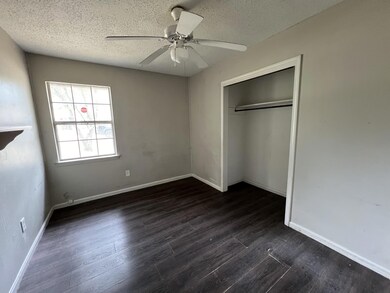 B1276194-7DF7-4CB4-AAE9-F24855FDBF53