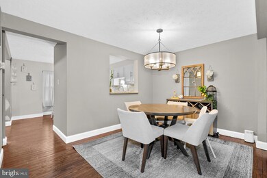 12514 Willow Spring Cir, Germantown, MD 20874 - photo 6