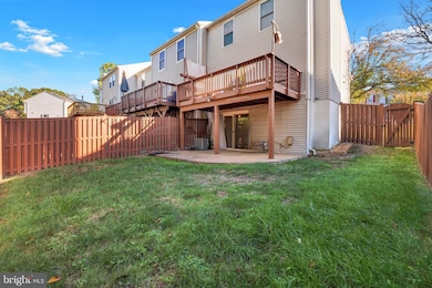 9114 Aspenpark Ct, Lorton, VA 22079 - photo 2