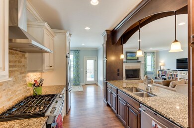 9736_Rookwood_Cir_16