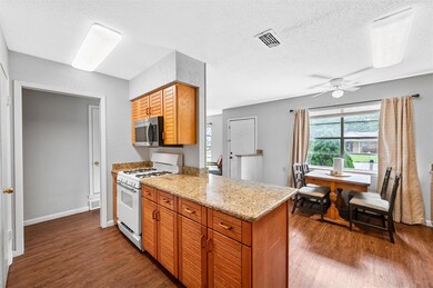 2403 Mccormick St, Denton, TX 76205 - photo 7