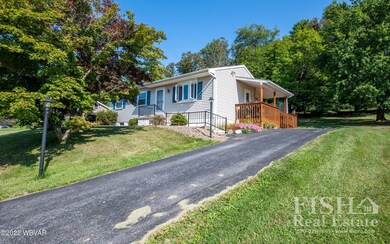 42 Spruce St, Lock Haven, PA 17745 - photo 3