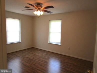 136 N Place Ln unit 9, Strasburg, VA 22657 - photo 4