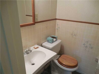 Full Bath.