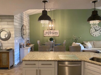 Kitchen/Dining Area