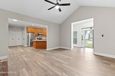 103 Erskine Ct, Jacksonville, NC 28540 - photo 6