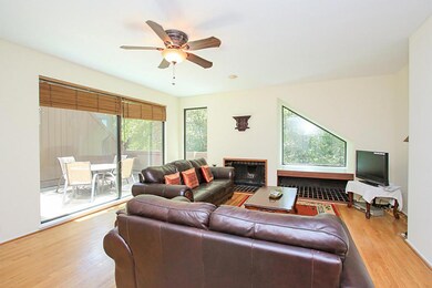 260 Litchfield Ln, Houston, TX 77024 - photo 5