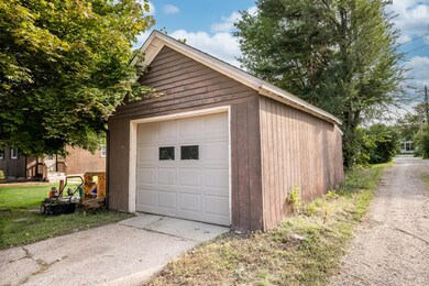 801 E 2nd Ave, Mitchell, SD 57301 - photo 6