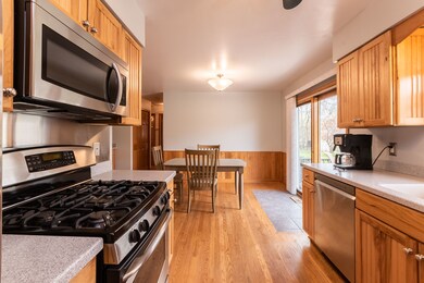 808 Oceola Dr, Algonquin, IL 60102 - photo 3