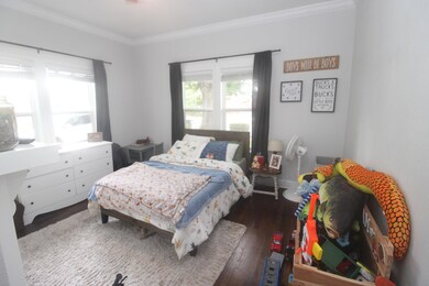 another kids bedroom
