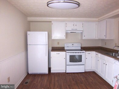 1305 Apple Ridge Ct, Edgewood, MD 21040 - photo 4