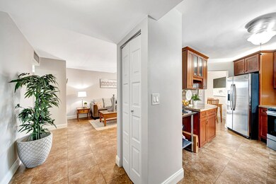 Plantation Club Condominiums unit 401, Plantation, FL 33317 - photo 7