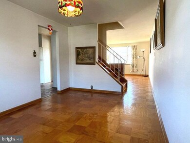 945 Regina Dr, Halethorpe, MD 21227 - photo 4