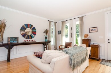 2 Hale Place unit 2, Medfield, MA 02052 - photo 6