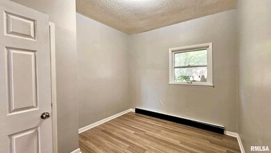 202 S Liberty St, Marion, IL 62959 - photo 7