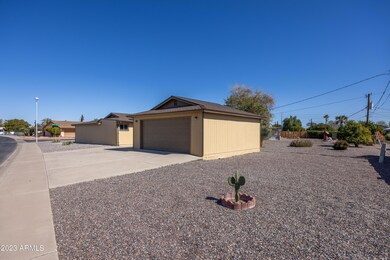 9939 W Pinehurst Dr, Sun City, AZ 85351 - photo 2