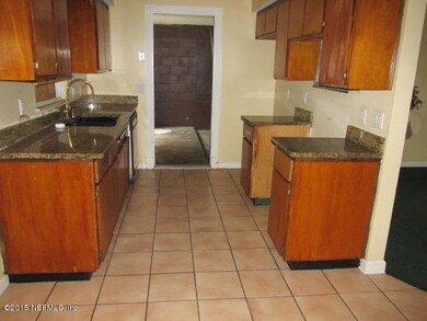 2631 Kenwood Dr E, Jacksonville, FL 32210 - photo 7