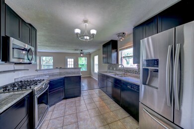 6731 Lower Arrow Dr, Houston, TX 77086 - photo 6