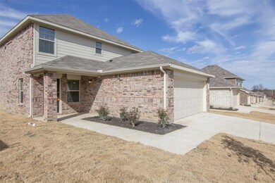 1608 Bobolink Dr, Ennis, TX 75119 - photo 2