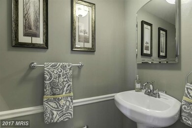 1709 Fillmore Ct unit 105, Crofton, MD 21114 - photo 5