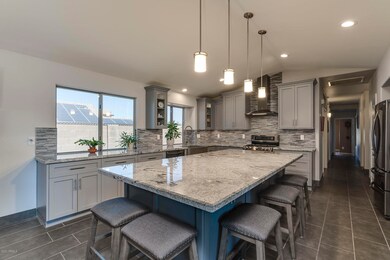 12Kitchen-SMALL
