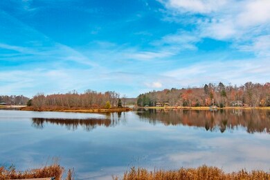 1467 Arrowhead Dr, Pocono Lake, PA 18347 - photo 3