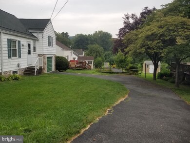 2715 Hollywood Ct, Reading, PA 19606 - photo 5