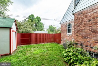 9411 Warren St, Silver Spring, MD 20910 - photo 4