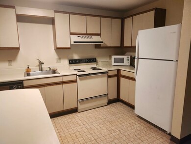 37 Alice Dr unit 48, Concord, NH 03303 - photo 3