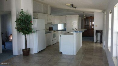 7575_chasta_kitchen