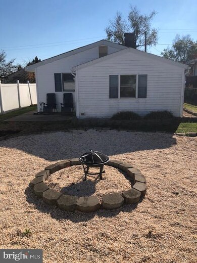 1408 Dorchester Ave, Gwynn Oak, MD 21207 - photo 4