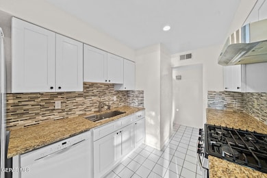 220 Pyrite Dr, El Paso, TX 79932 - photo 6