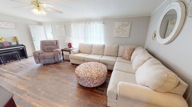 5537-Denton-Dr-02082023_082913