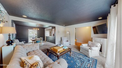 8905-Gonewind-Ct_006