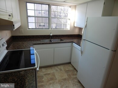 111 Fort Evans Rd SE unit D, Leesburg, VA 20175 - photo 3