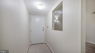 5860 Thunder Hill Rd unit A4, Columbia, MD 21045 - photo 2
