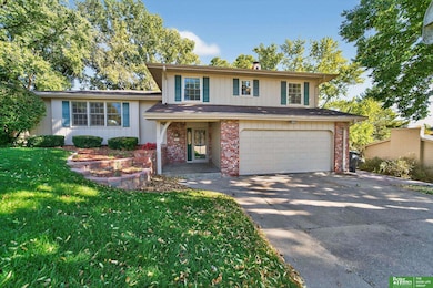 827 S 121st St, Omaha, NE 68154 - photo 3