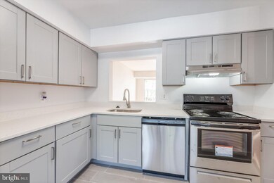 214 Saint Johns Square, Sterling, VA 20164 - photo 6