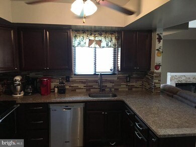 229 Wedgefield Cir, New Castle, DE 19720 - photo 5