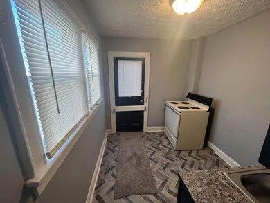 36 N Eureka Ave, Columbus, OH 43204 - photo 5