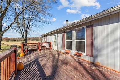 10540 W 287th St, Louisburg, KS 66053 - photo 6