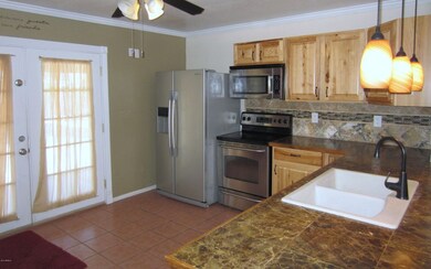 Kitchen 2