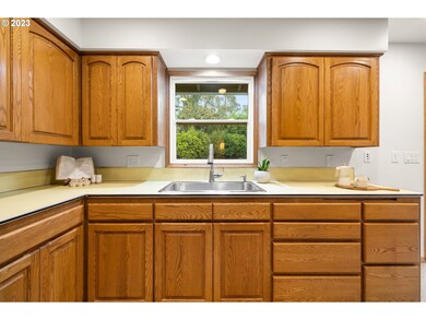 1630 SW Filmont Ave, Portland, OR 97225 - photo 4