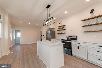 4542 Edgemont St, Philadelphia, PA 19137 - photo 4