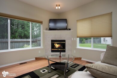 Living Room w/Gas FP