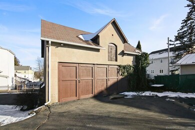 527 Burritt St, New Britain, CT 06053 - photo 4